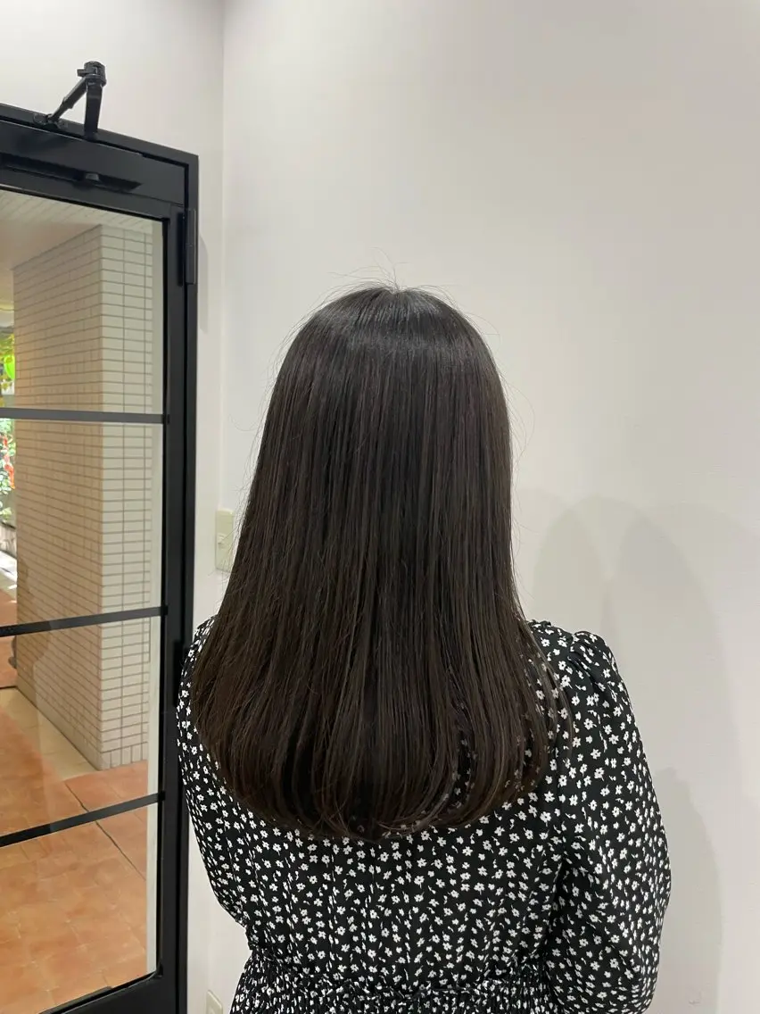 ロング カット トリートメント ニシザカ マナのヘアスタイル