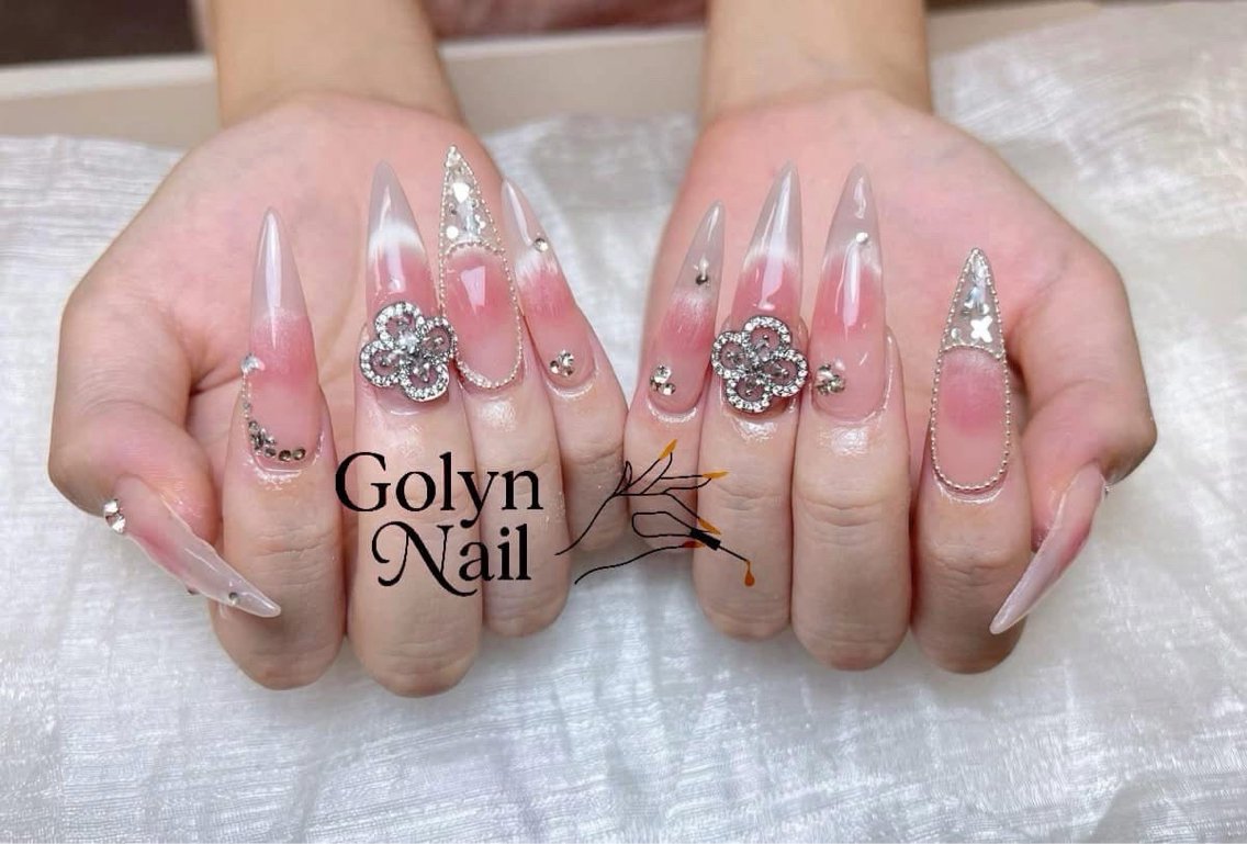 ネイル ハンドネイル Golyn Nailのネイルデザイン