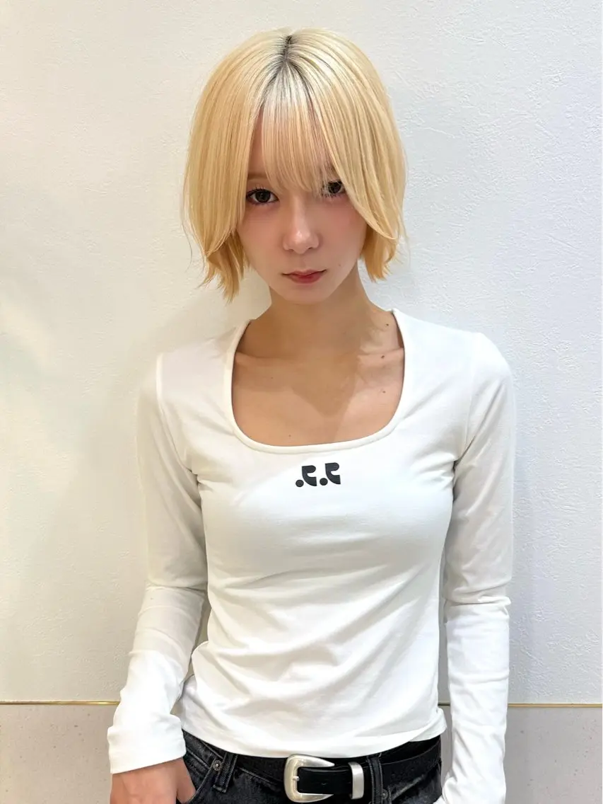 ミディアム カラー ショートボブ ミディアムパーマ バレイヤージュ ベージュカラー ブリーチ カット ヘアカラー トリートメント 新宿/髪質改善/ボブ 韓国レイヤー大重聖斗のヘアスタイル
