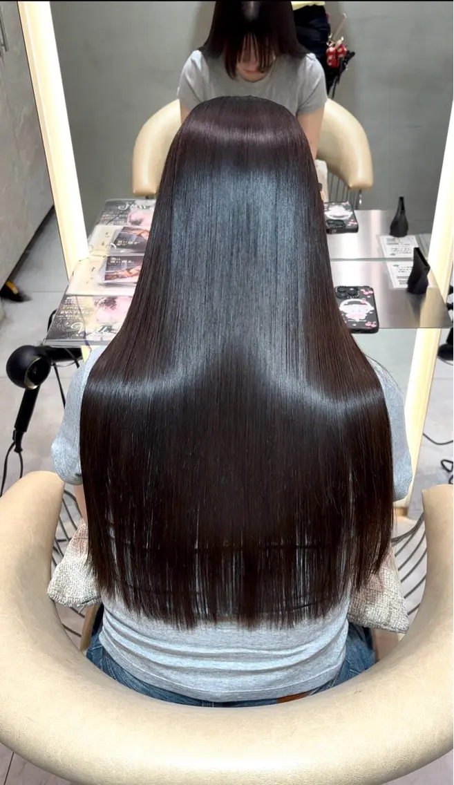 ロング カット 縮毛矯正 トリートメント さくら/似合わせレ イヤー/艶カラー🖤のヘアスタイル