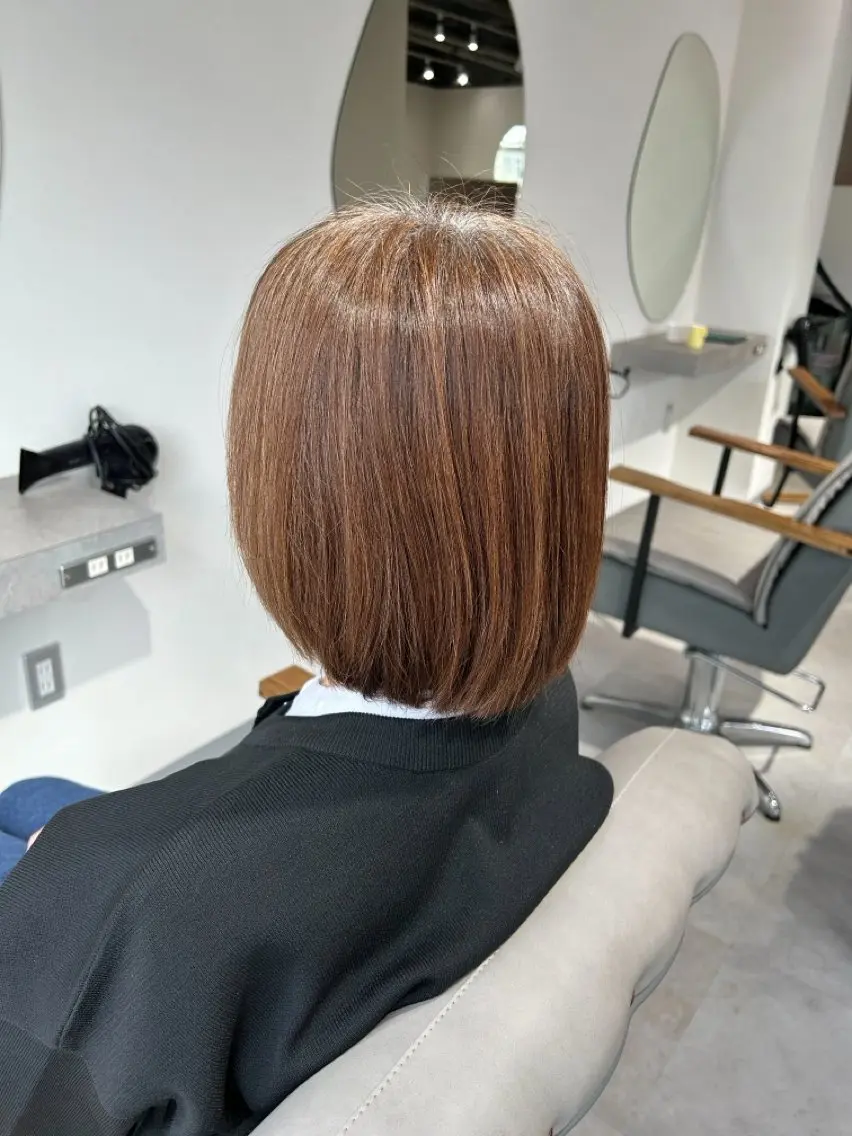 セミロング カラー カット ヘアカラー トリートメント 白髪ぼかし特化美容師 古賀雄歩のヘアスタイル