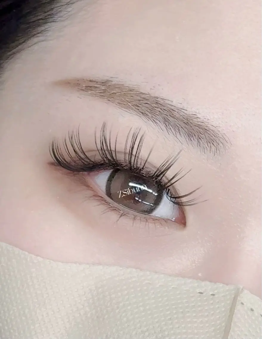 マツエク・マツパ 束感まつ毛 フラットラッシュ ワンホンマツエク マツエク Z·Sunny Eyelashのマツエク・マツパデザイン