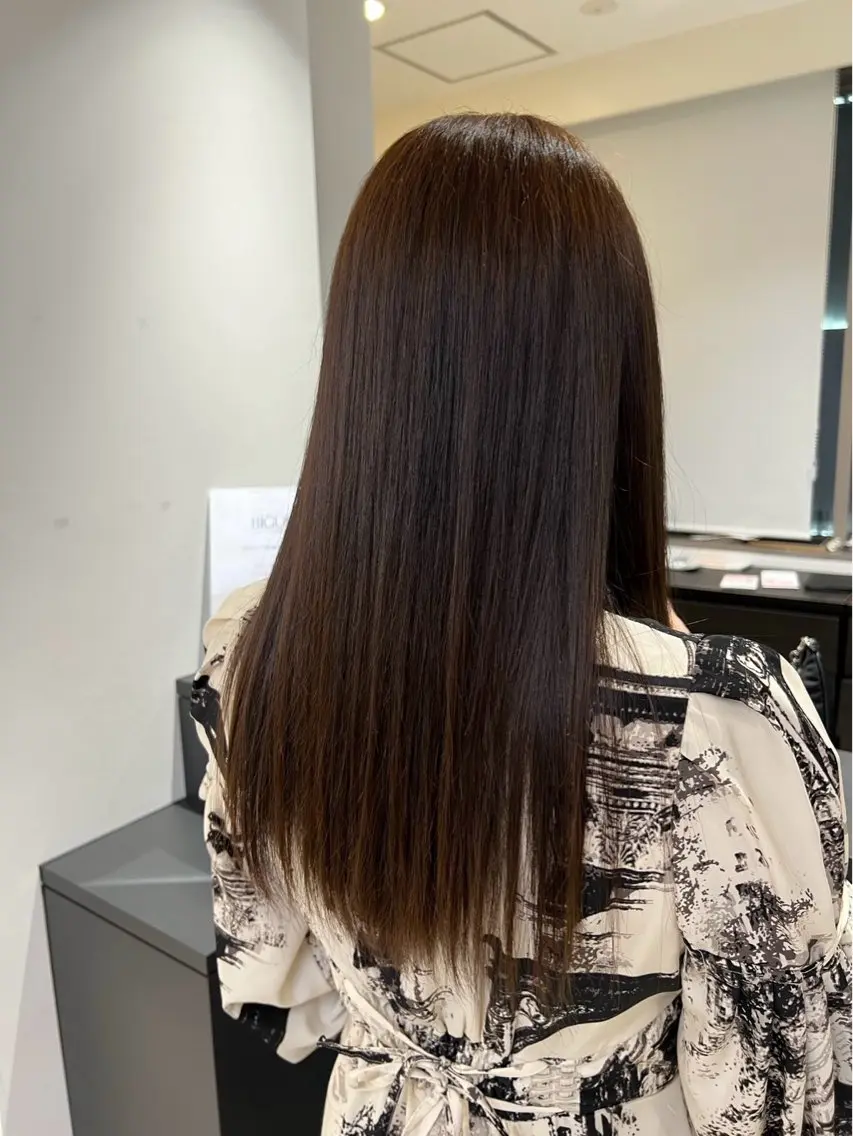 ロング カラー ヘアカラー トリートメント 槙 桜菜のヘアスタイル