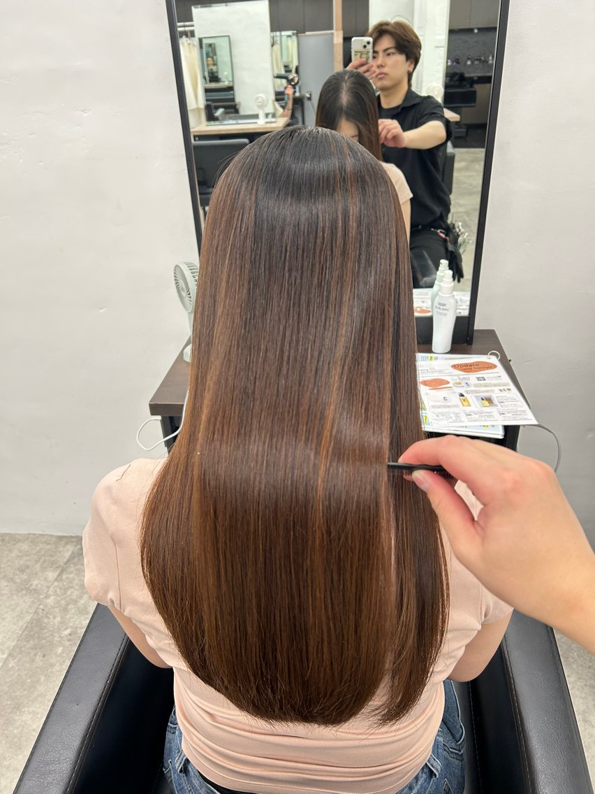 ショート カラー カット 縮毛矯正 トリートメント 顔周り✂️レイヤー/ 髪質改善/ユウマのヘアスタイル