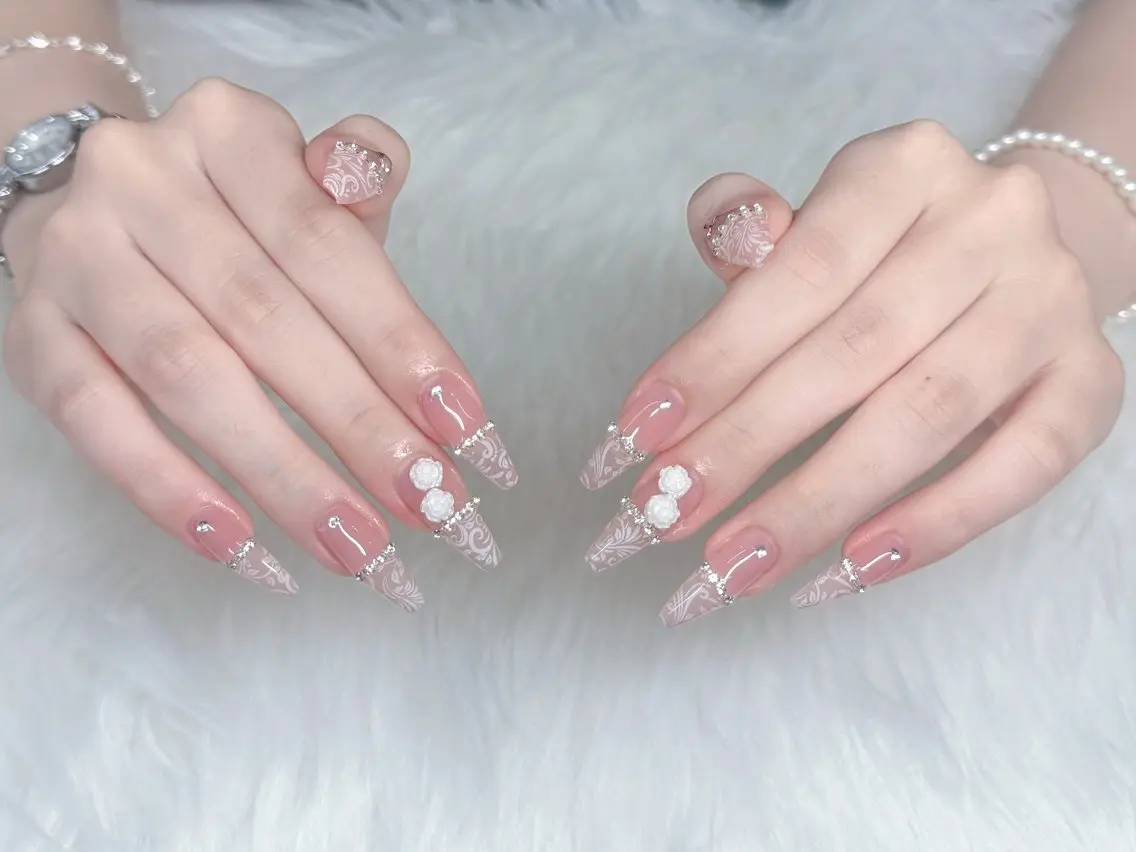 ネイル アートネイル 韓国ネイル ロングネイル 持ち込み ネイルチップ ハンドネイル GOHOUBI Nail 心斎橋店のネイルデザイン