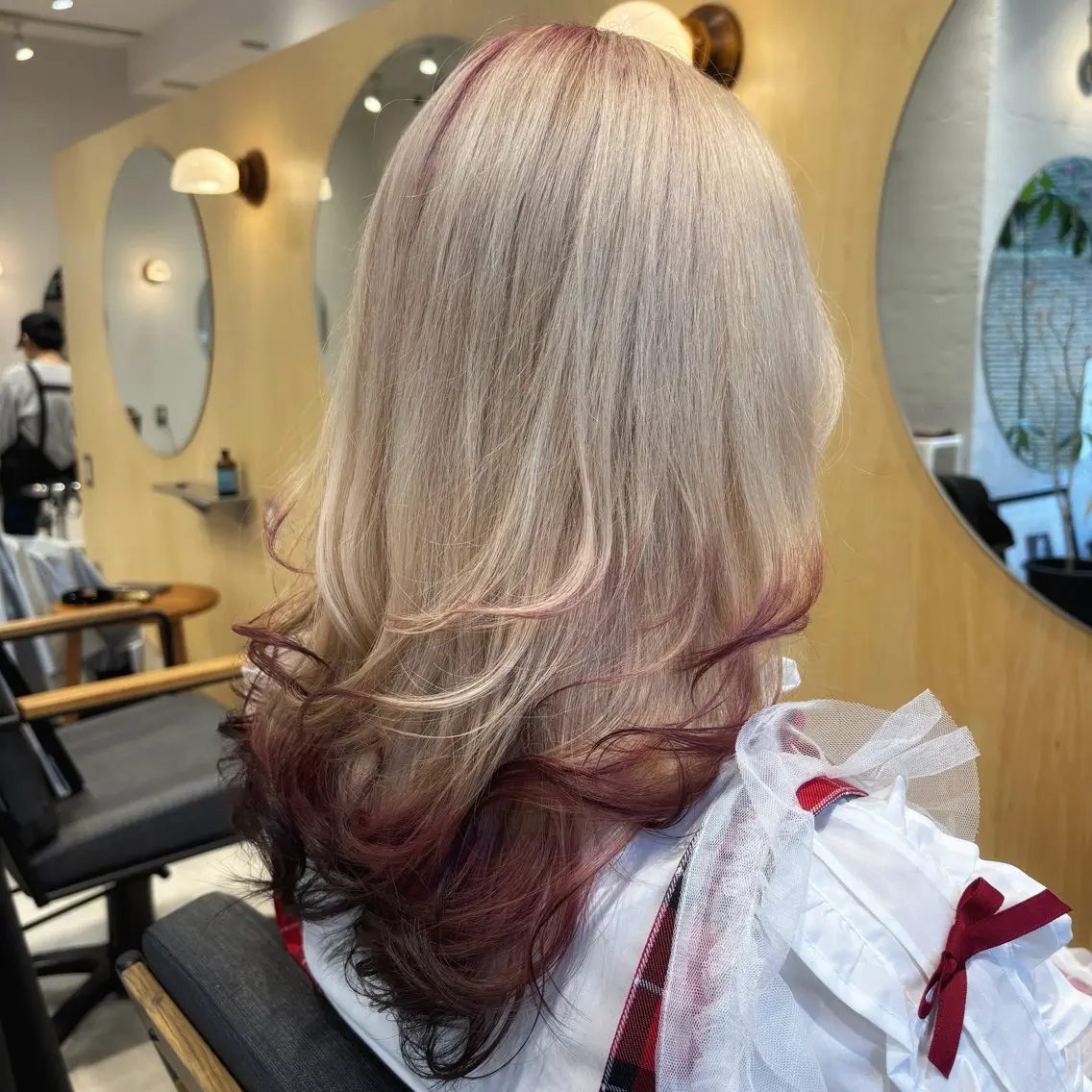 ミディアム カラー ヘアカラー トリートメント 🌈艶ハイトーン🌈 心を込めます🤝涼介のヘアスタイル