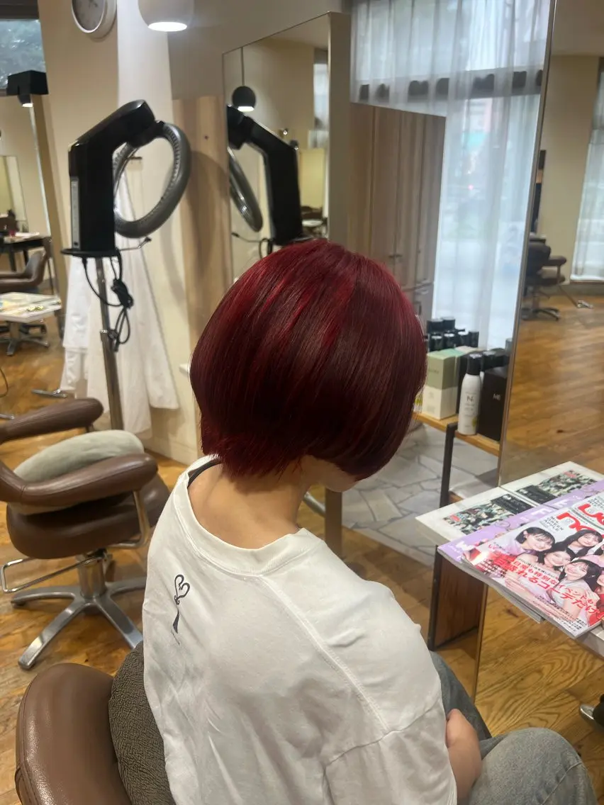 ショート ヘアカラー Moto nanamiのヘアスタイル