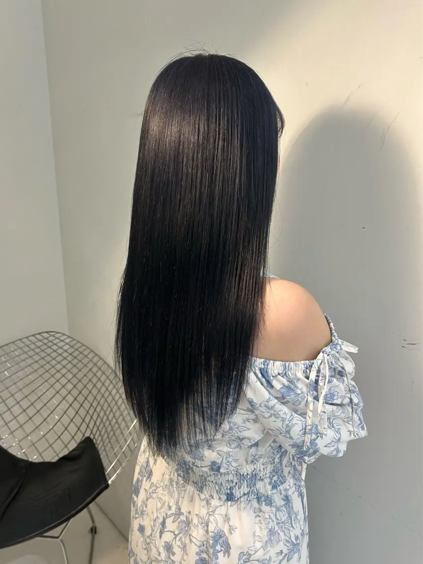 ロング カラー ブルーカラー ネイビーカラー ヘアカラー 大長 広菜のヘアスタイル