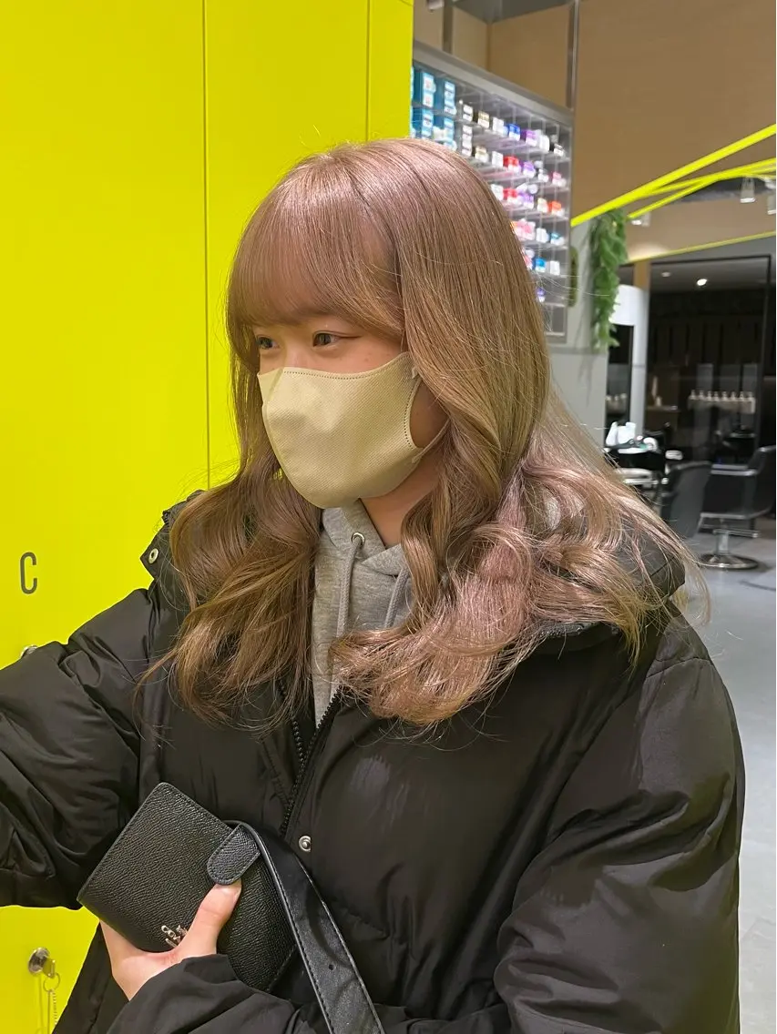 セミロング 山下 とよかのヘアスタイル