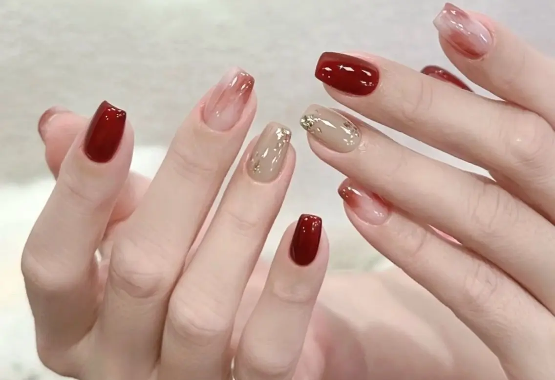 ネイル アートネイル チークネイル 長さ出し フラッシュネイル キラキラネイル ハンドネイル ハンドケア For you. Nail Salonのネイルデザイン