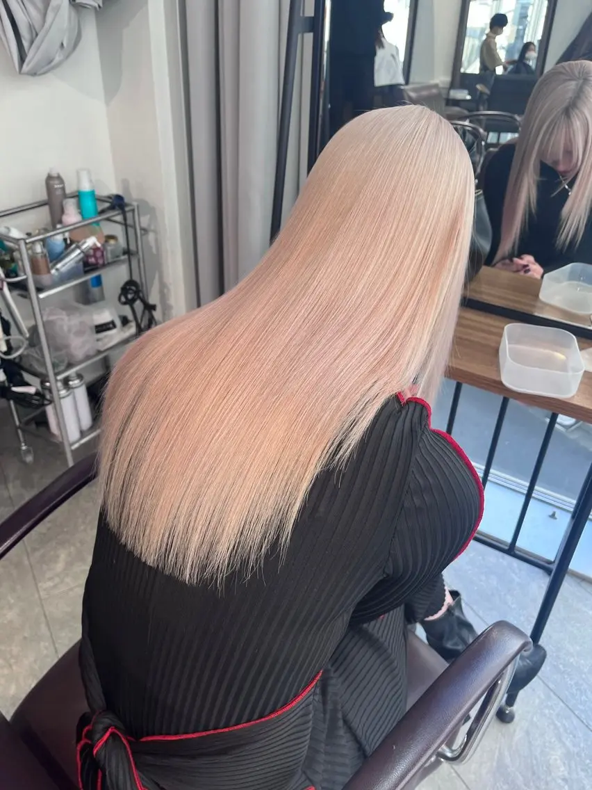 ロング カラー カット ヘアカラー トリートメント ヘアセット 💜ハイトーン💛 マジカルかいちゃんのヘアスタイル