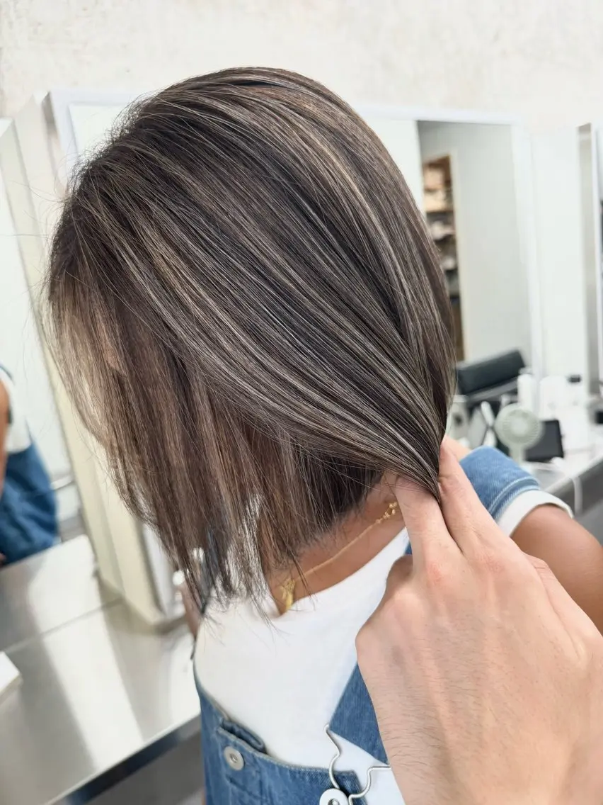 ミディアム ハイライト ヘアカラー Tsuyoki .のヘアスタイル