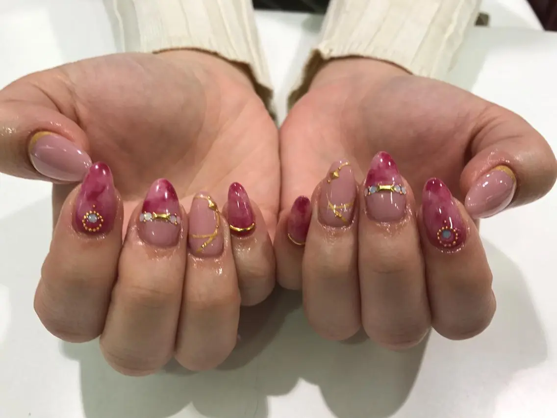 ネイル ハンドネイル ハンドケア Charme. NOBUKOのネイルデザイン