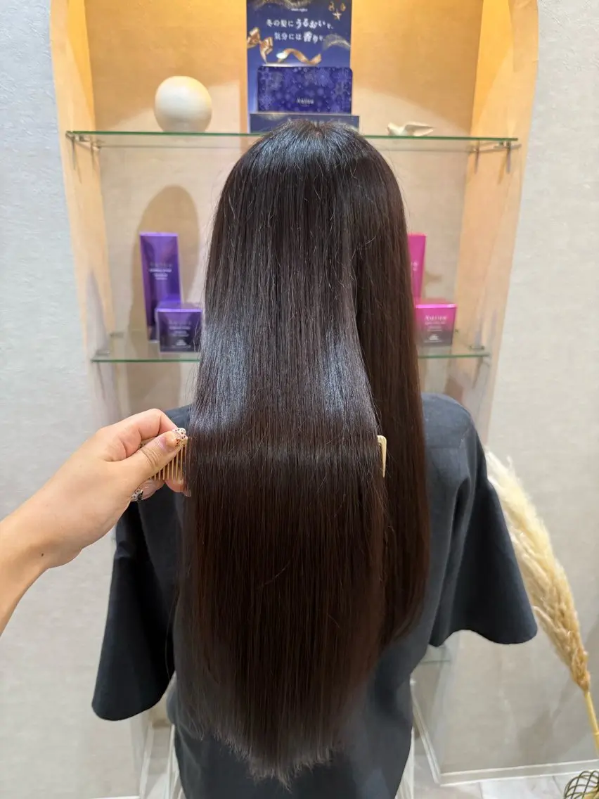 ロング カット ヘアカラー 縮毛矯正 トリートメント ゆうな/レイヤー/ 顔周り/髪質改善のヘアスタイル