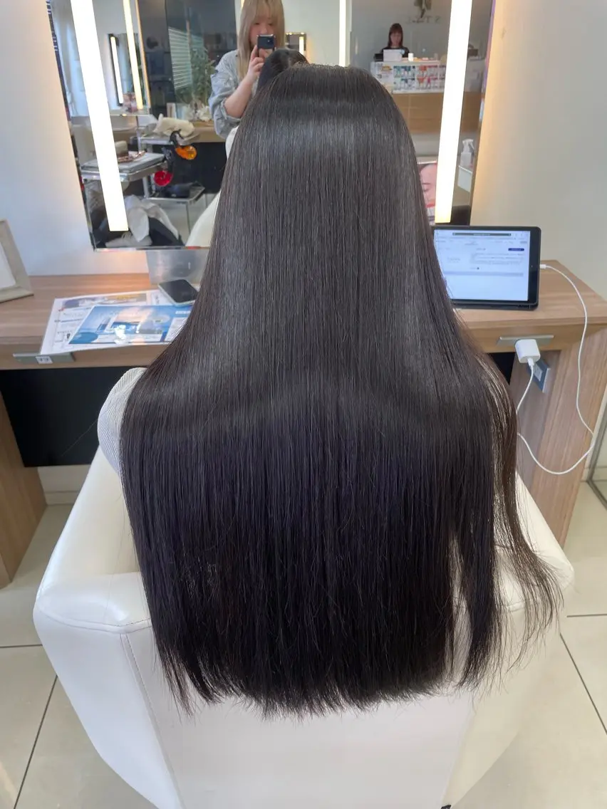 ロング ハイトーン/レイヤー 似合わせ・ユキノのヘアスタイル