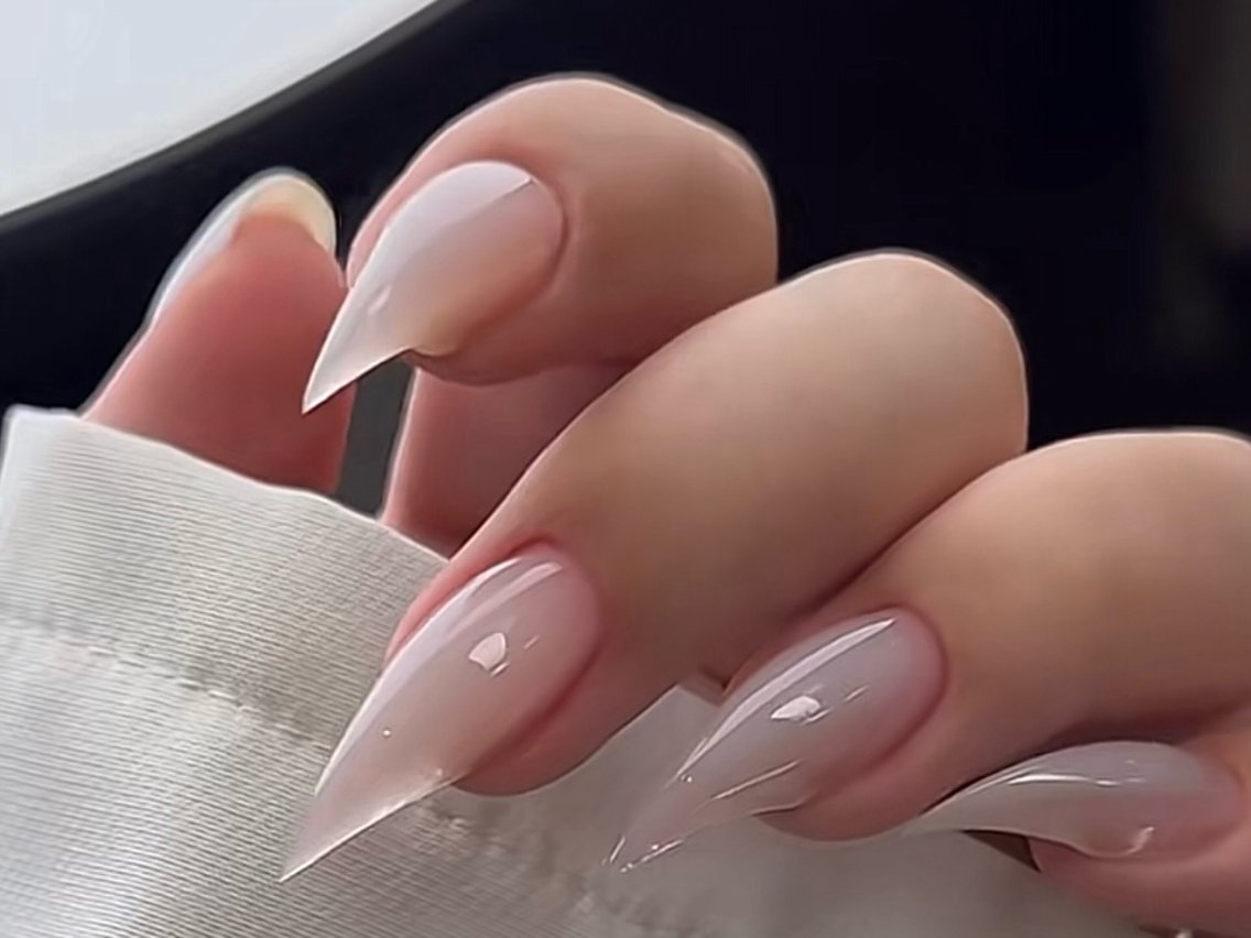 ネイル ジェルネイル キラキラネイル ロングネイル マグネットネイル 持ち込み ハンドネイル Sully Nail Labのネイルデザイン