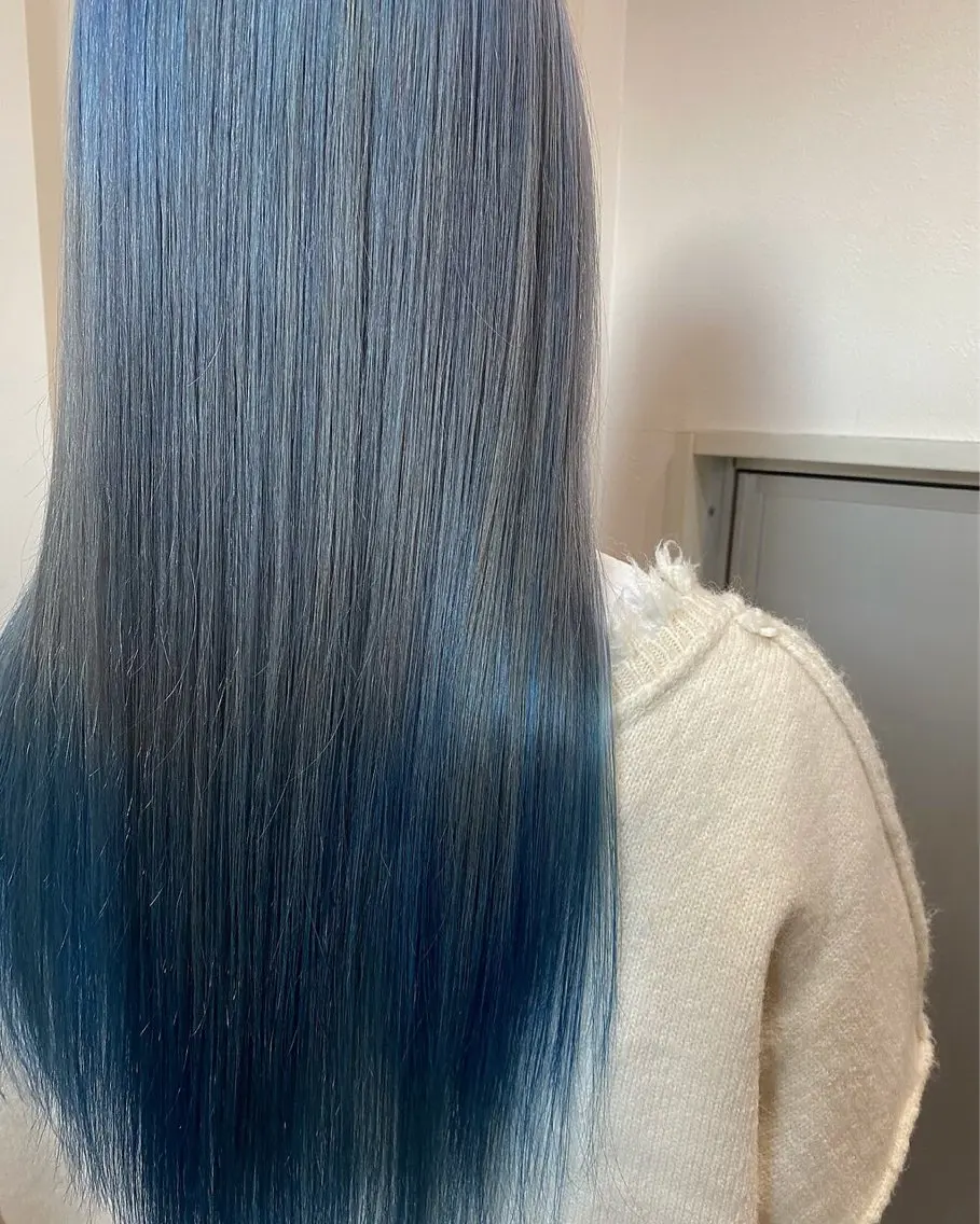 ロング カット ヘアカラー loup yunaのヘアスタイル