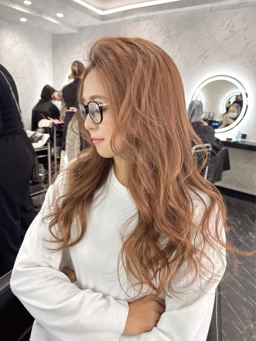 カラー 神谷 咲笑のヘアスタイル