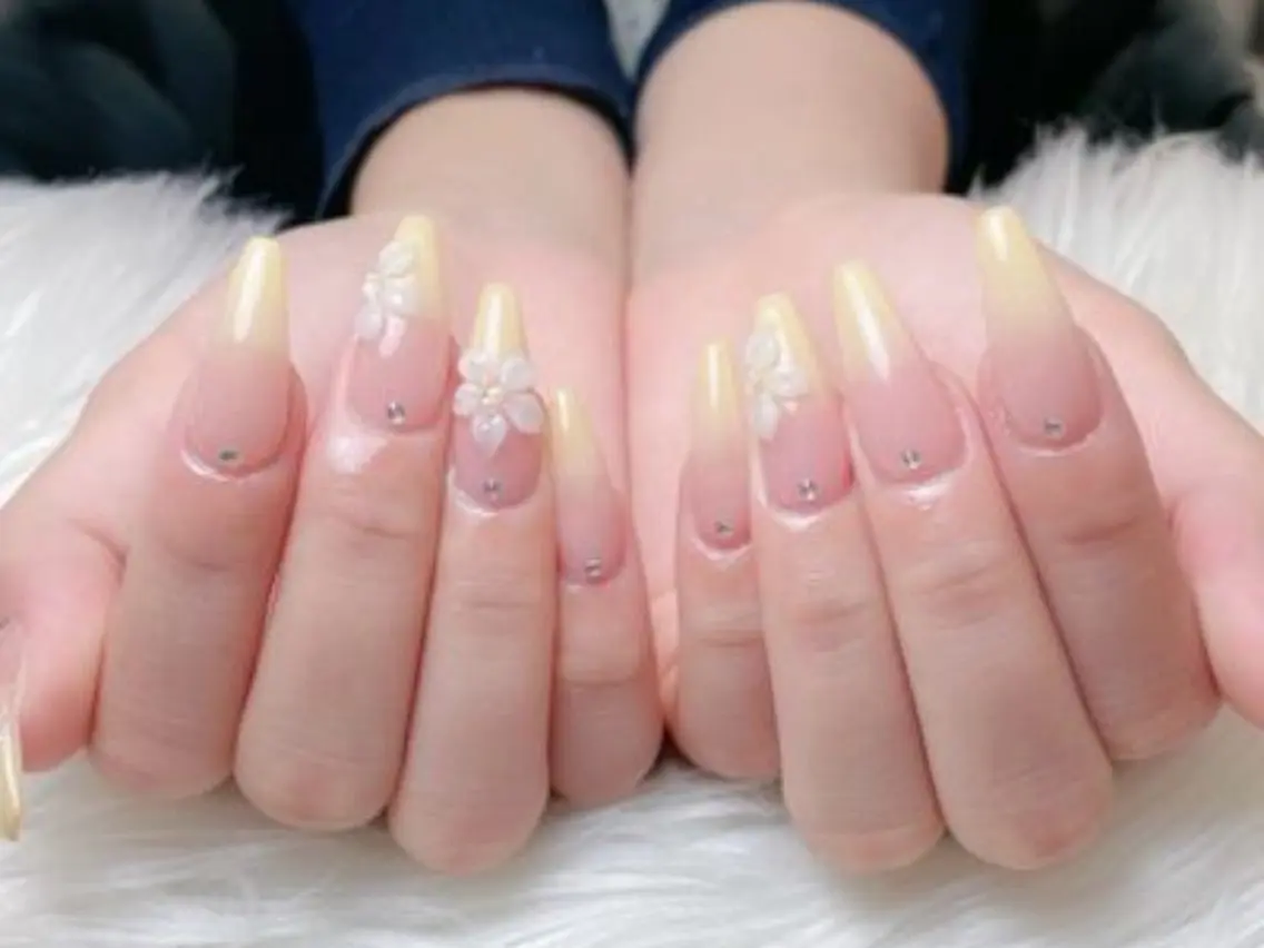 ロング 韓国風ヘア ロング ハンドネイル ハンドケア Mika nail salon 池袋のネイルデザイン