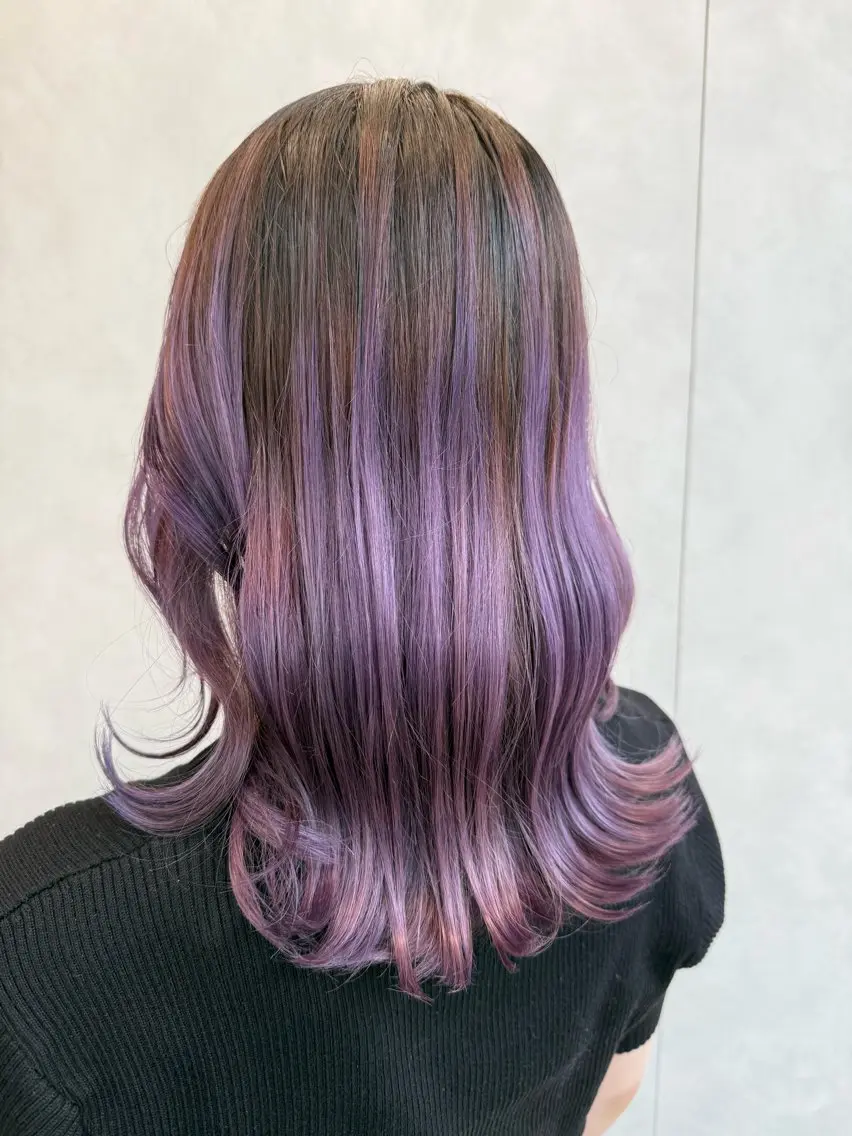 ミディアム カラー ブリーチ ケアブリーチ ダブルカラー ラベンダーカラー パープルカラー ヘアカラー トリートメント インナーカラー 推し ブリーチ  髪質改善のヘアスタイル