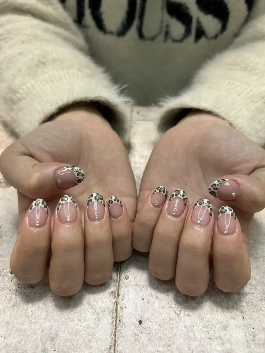 ネイル アニマル柄 フレンチネイル ハンドネイル I'S nail 佐野のネイルデザイン
