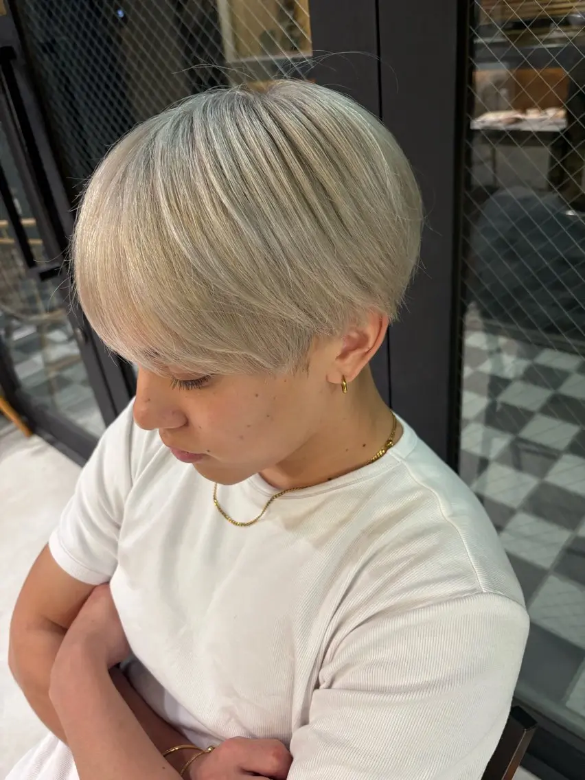 カラー メンズ ヘアカラー ♡ハイライトカラー shinri♡のヘアスタイル