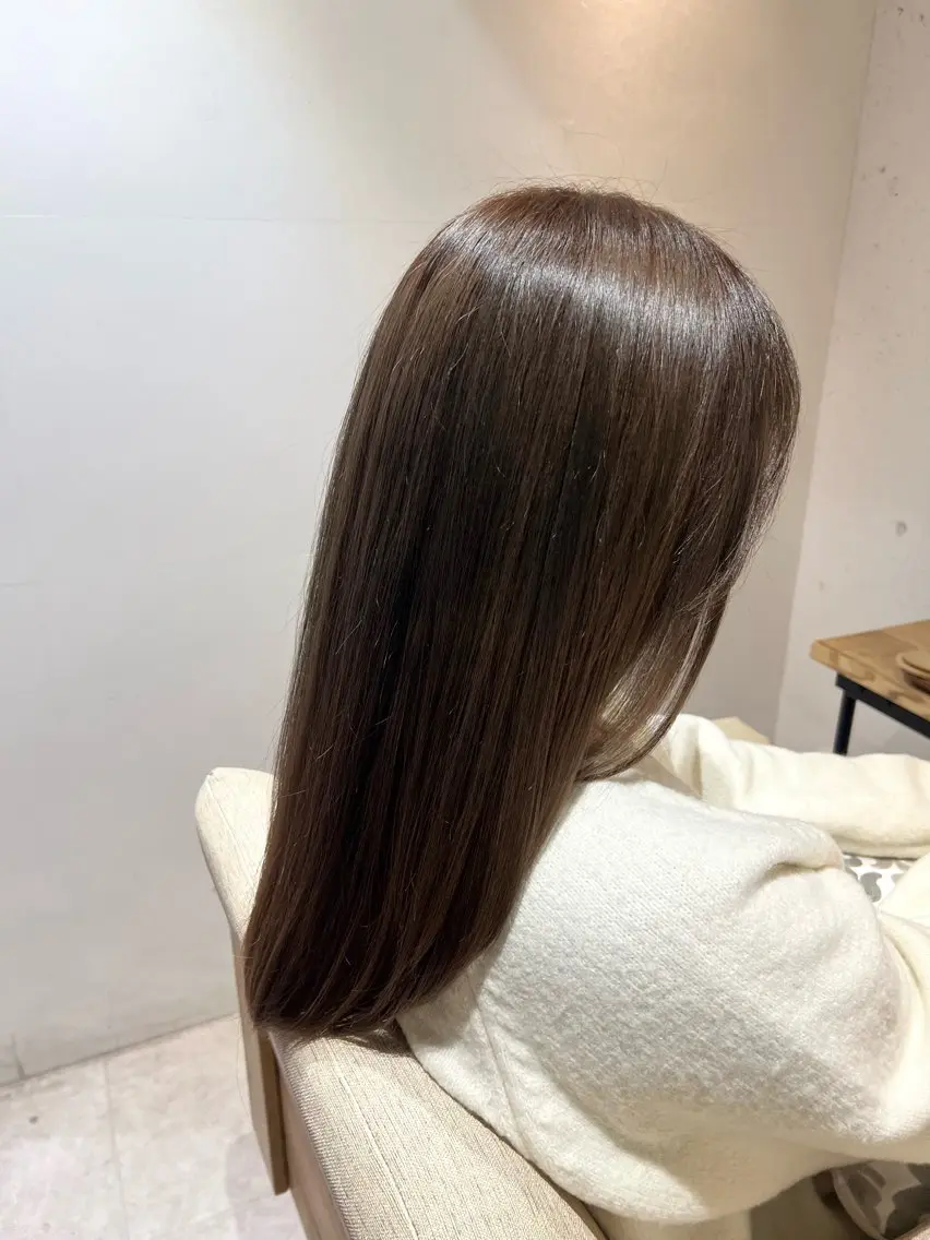 セミロング カラー ブラウンカラー 透明感カラー カット ヘアカラー ブルームヘアデザイン かこ。のヘアスタイル