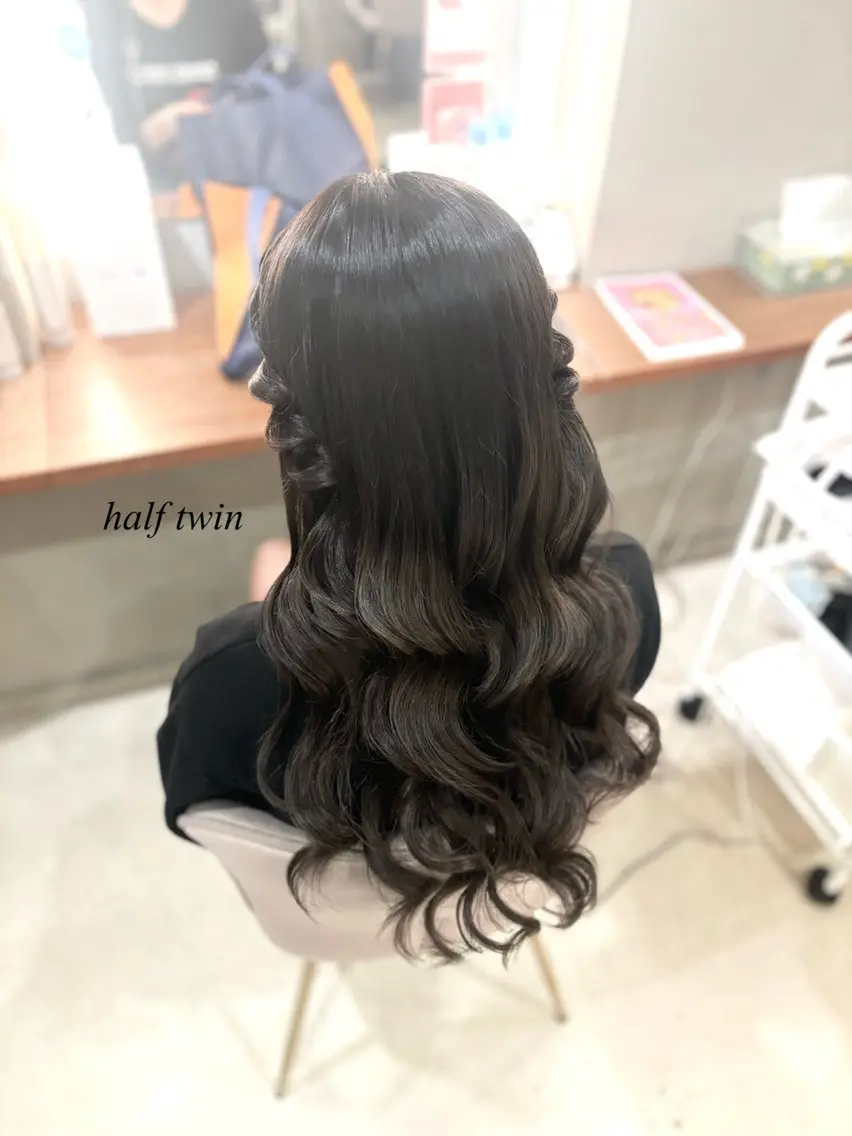 ロング ヘアアレンジ ハーフアップ rise/激安価格 /透明感カラーのヘアスタイル