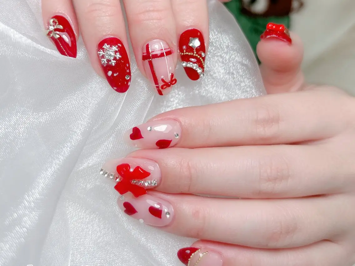 ネイル 成人式 ジェルネイル ロングネイル マグネットネイル ミディアムネイル ハンドネイル MoMoA Nail ネイル長さ出し専門店のネイルデザイン