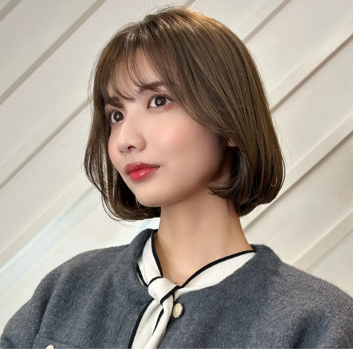 ショート カラー ヘアカラー トリートメント 莉乃/縮毛矯正/髪質 改善/艶カラーのヘアスタイル