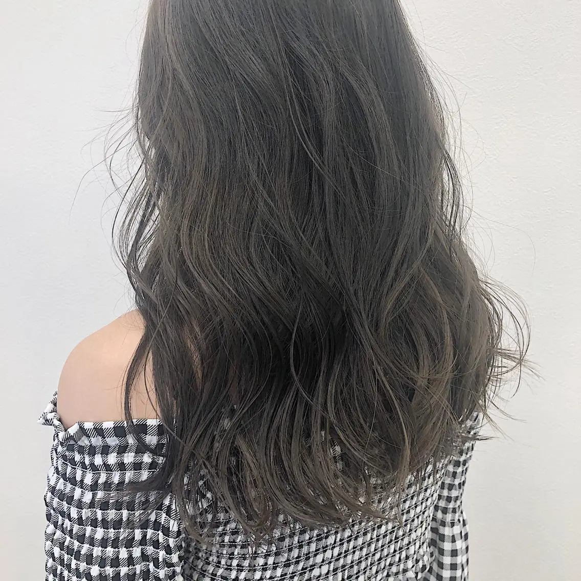 ロング カット ヘアカラー トリートメント AKANE 【zina新宿】のヘアスタイル