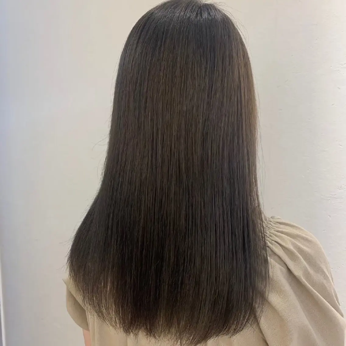✨白髪染めのカラー+ブロー込み✨平日の午後〜限定/掲載サロンにて行いますの写真