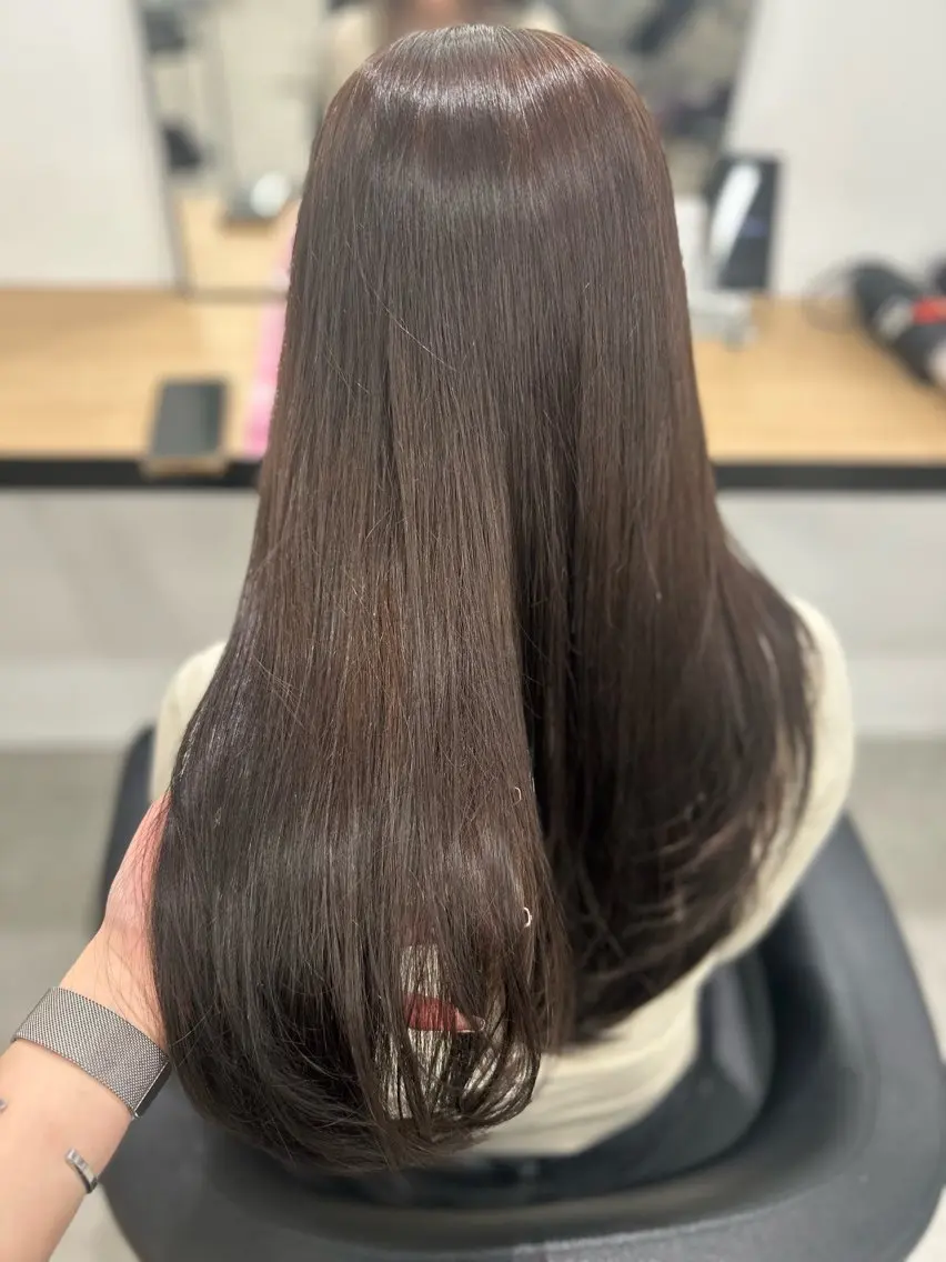 ロング カラー カット ヘアカラー トリートメント ヘアセット YUKA🤍ベージュ /ミルクティーのヘアスタイル