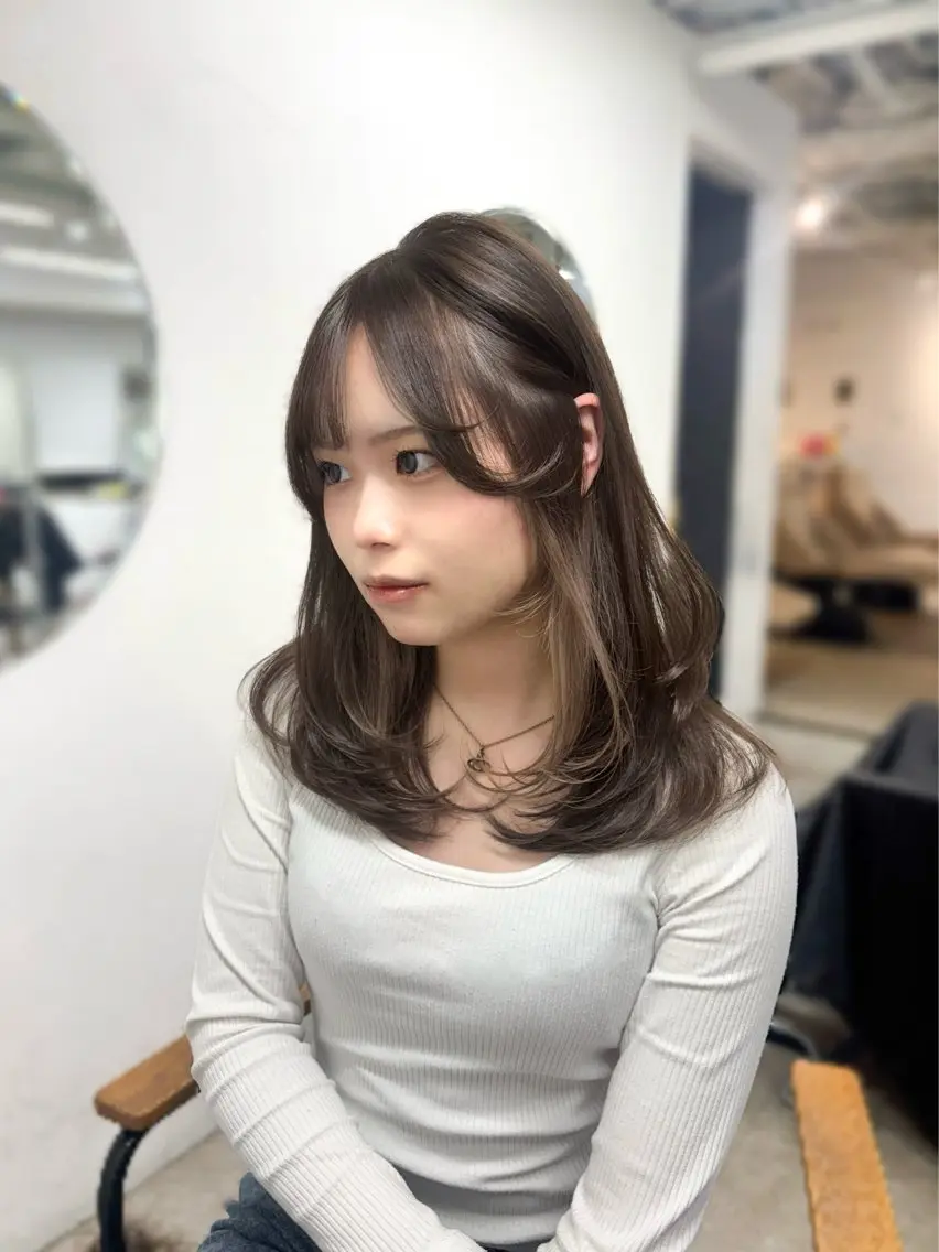 🌿ミディアムレイヤーカット＋4stepトリートメント付き♡♡ワンカールで決まる柔らかいスタイル🤍の写真