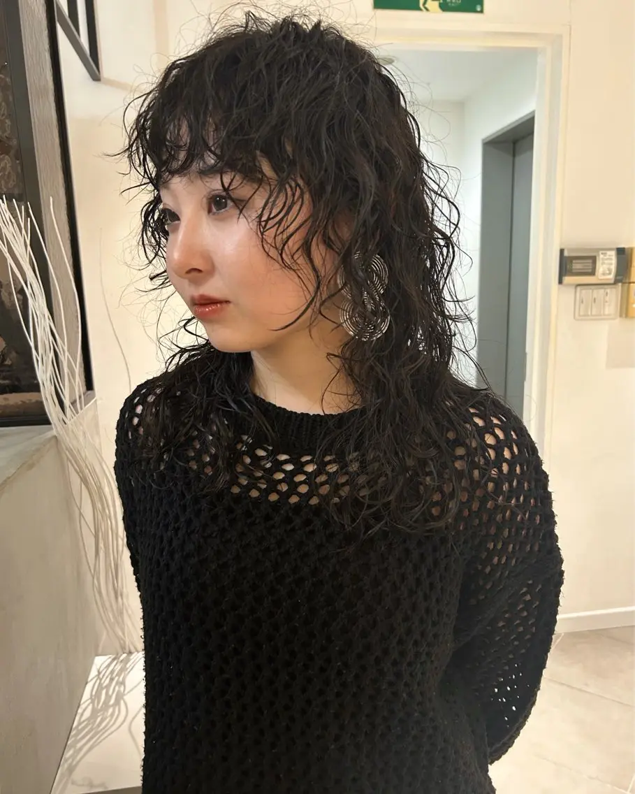 ロング パーマ ウルフカット カット パーマ トリートメント 村上雅人 ナチュラルモードのヘアスタイル