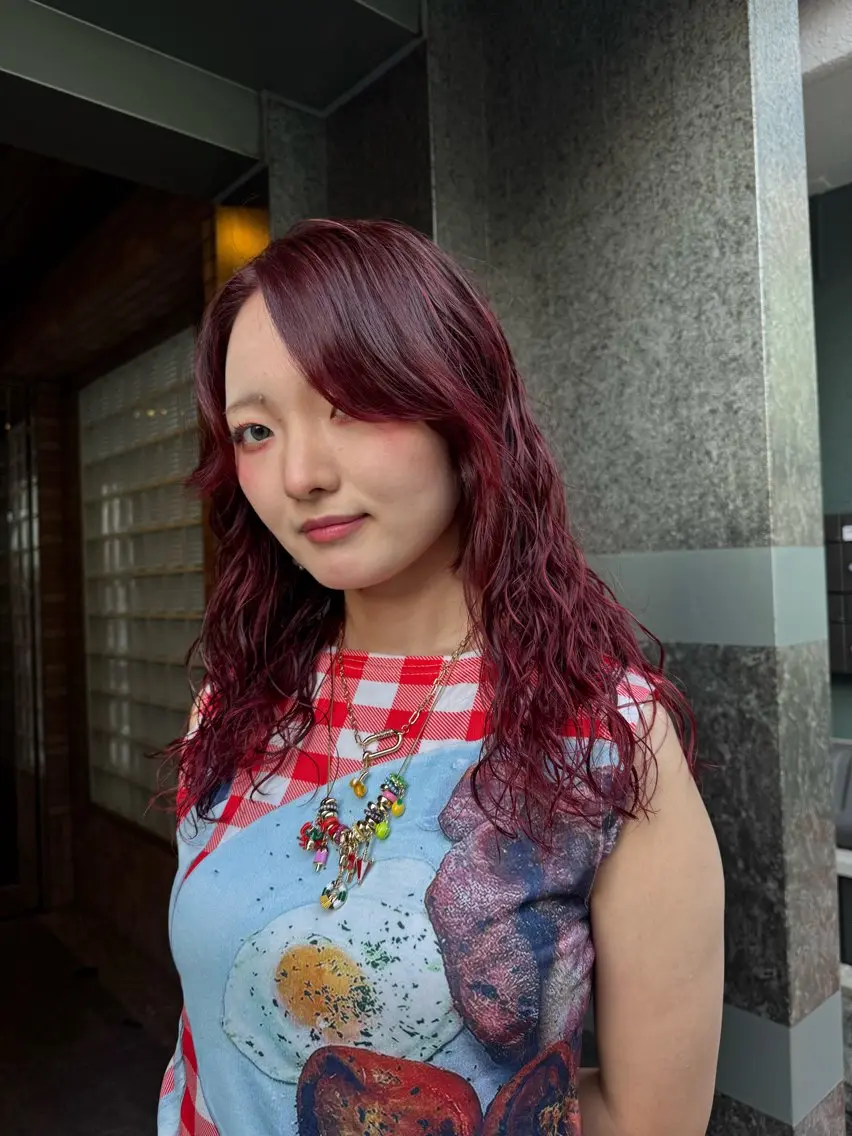 ロング カラー ヘアカラー 井出 海月のヘアスタイル