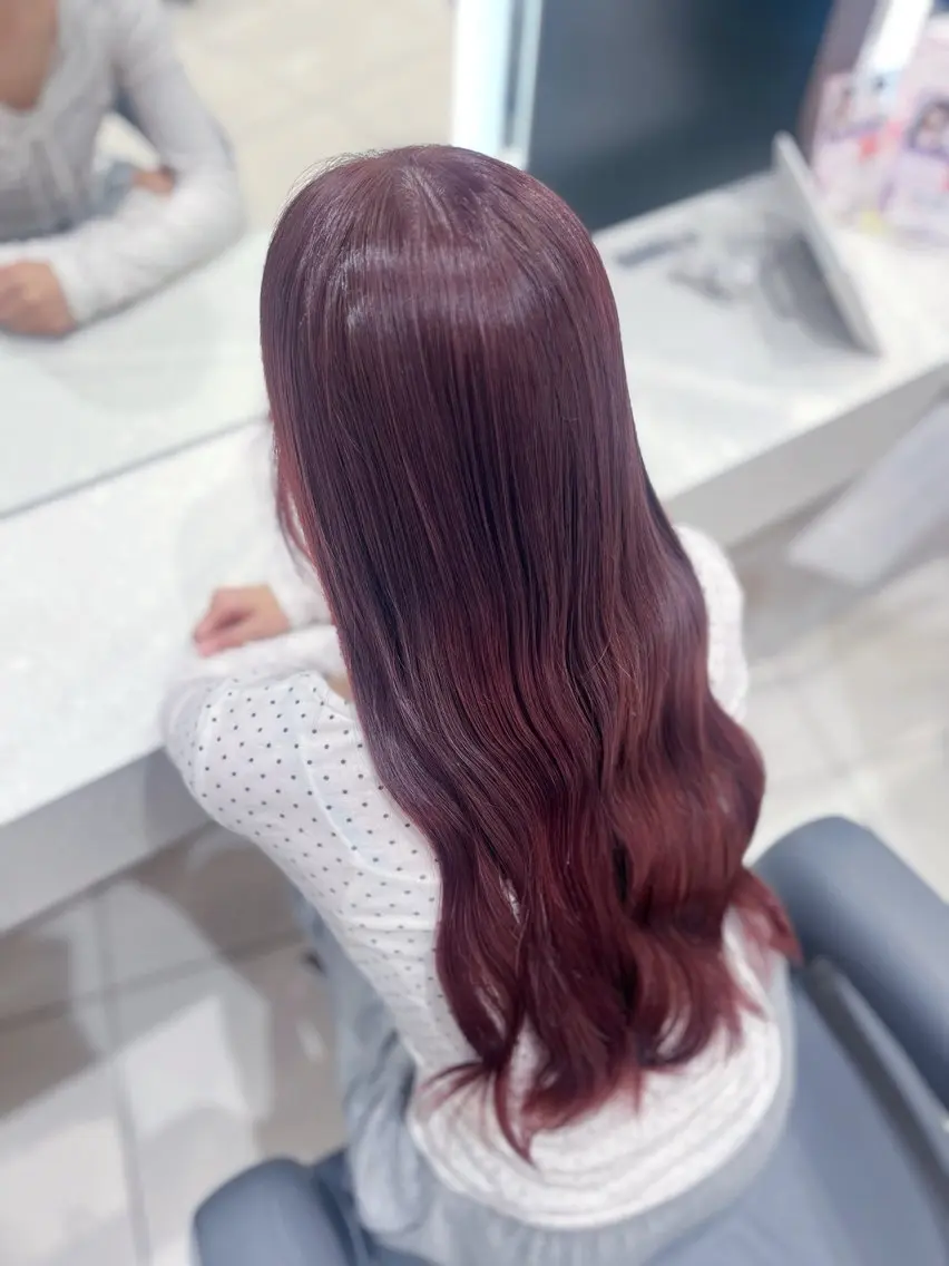 ロング カラー ブリーチ ブリーチなしカラー レッドカラー ヘアカラー Haru /暖色🍷 /ボルドー/韓国ヘアのヘアスタイル