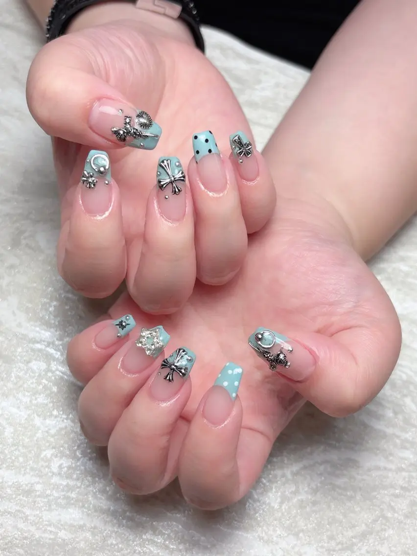 ネイル 💅ネイルハウス🏡 🎀TOMO🎀のネイルデザイン