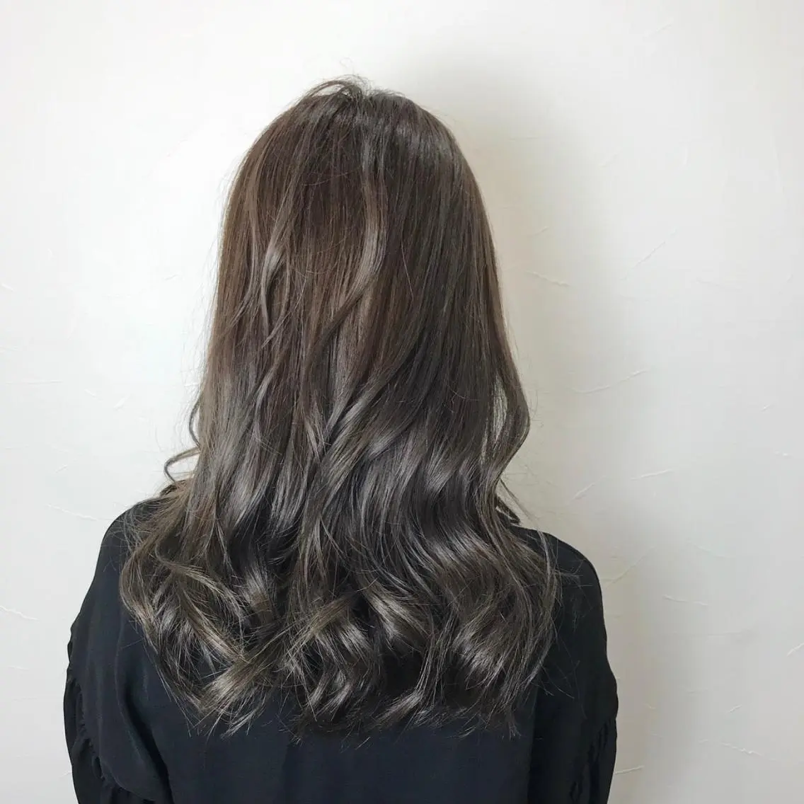 セミロング カラー ヘアアレンジ 髪質改善池袋𓊆 大士𓊇ダブルカラーのヘアスタイル