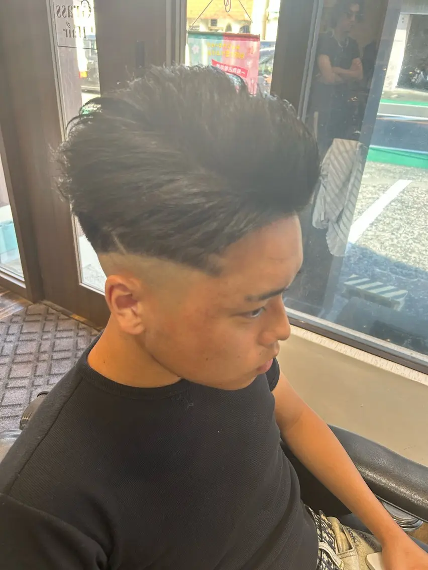 ショート メンズ カット RYOMA (リョーマ)のヘアスタイル