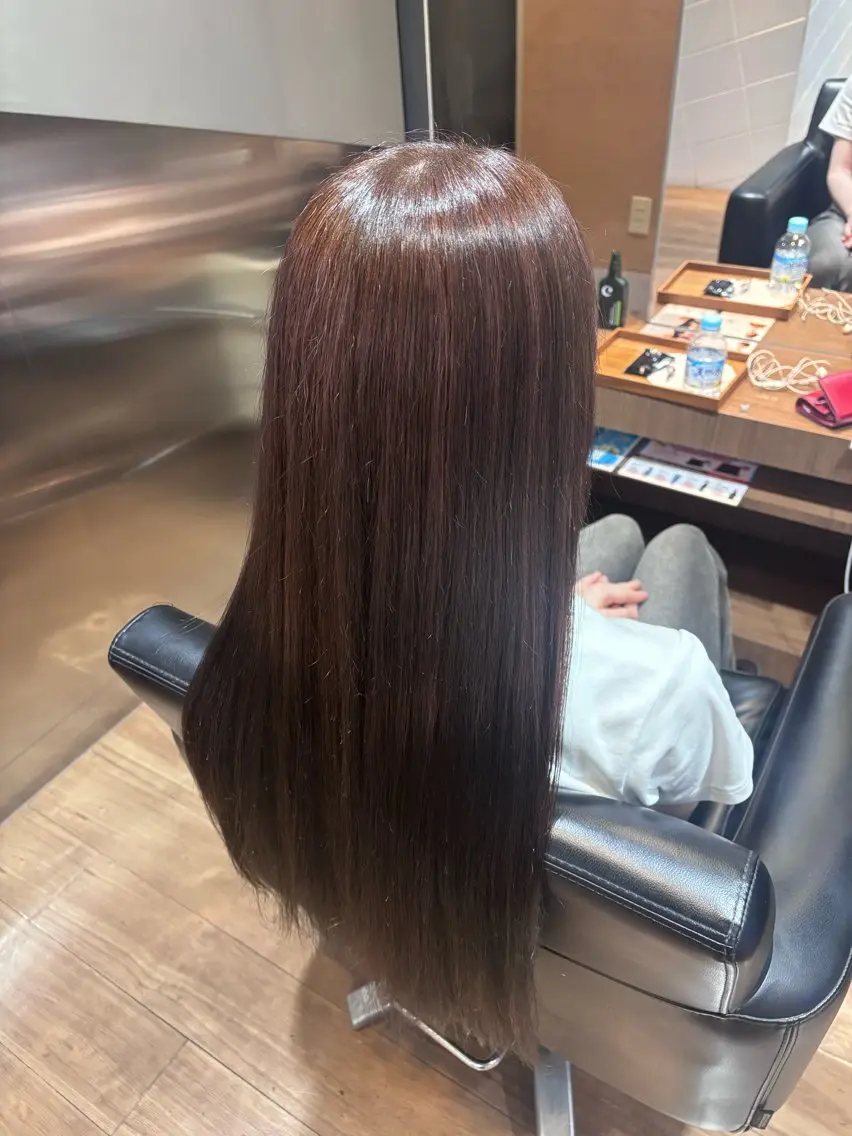 ロング カラー 安藤 詩乃のヘアスタイル