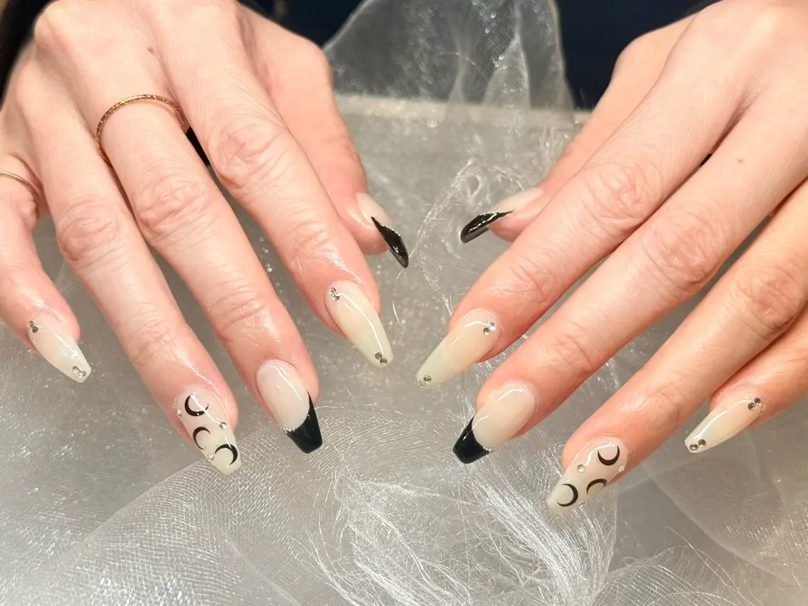 ネイル アートネイル フレンチネイル ジェルネイル 韓国ネイル ニュアンスネイル ハンドネイル Tongtong Nail Salonのネイルデザイン