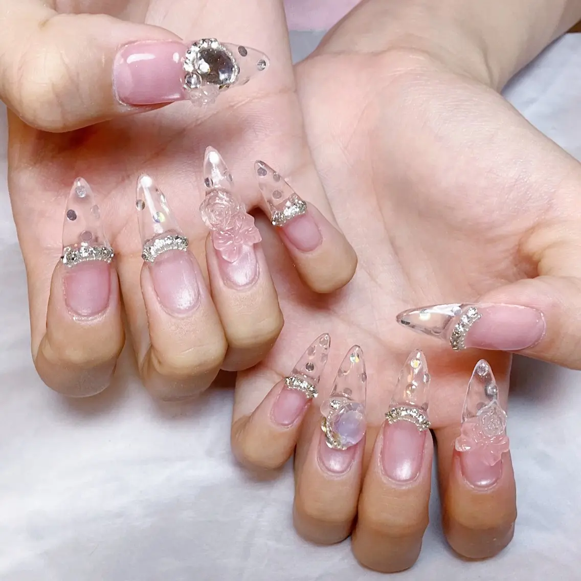 ネイル ハンドネイル 🍭Yun nail hyejin🌸のネイルデザイン