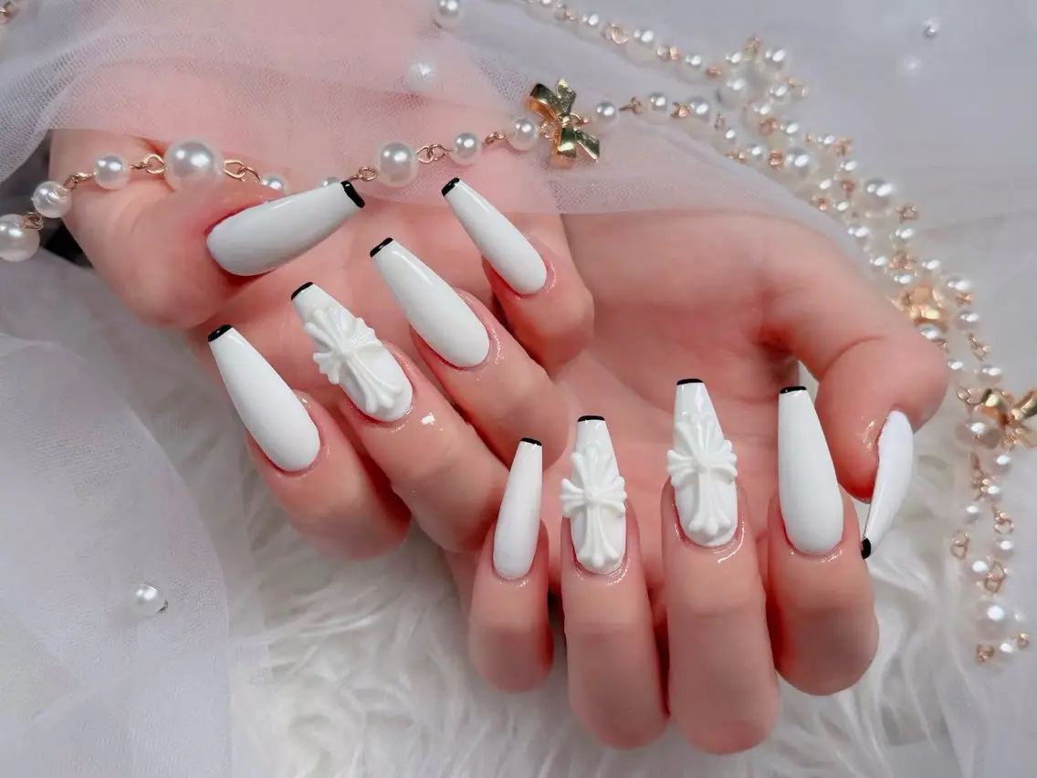 ネイル アートネイル チークネイル フレンチネイル ジェルネイル ガーリー HAPPI NAIL 大国町のネイルデザイン