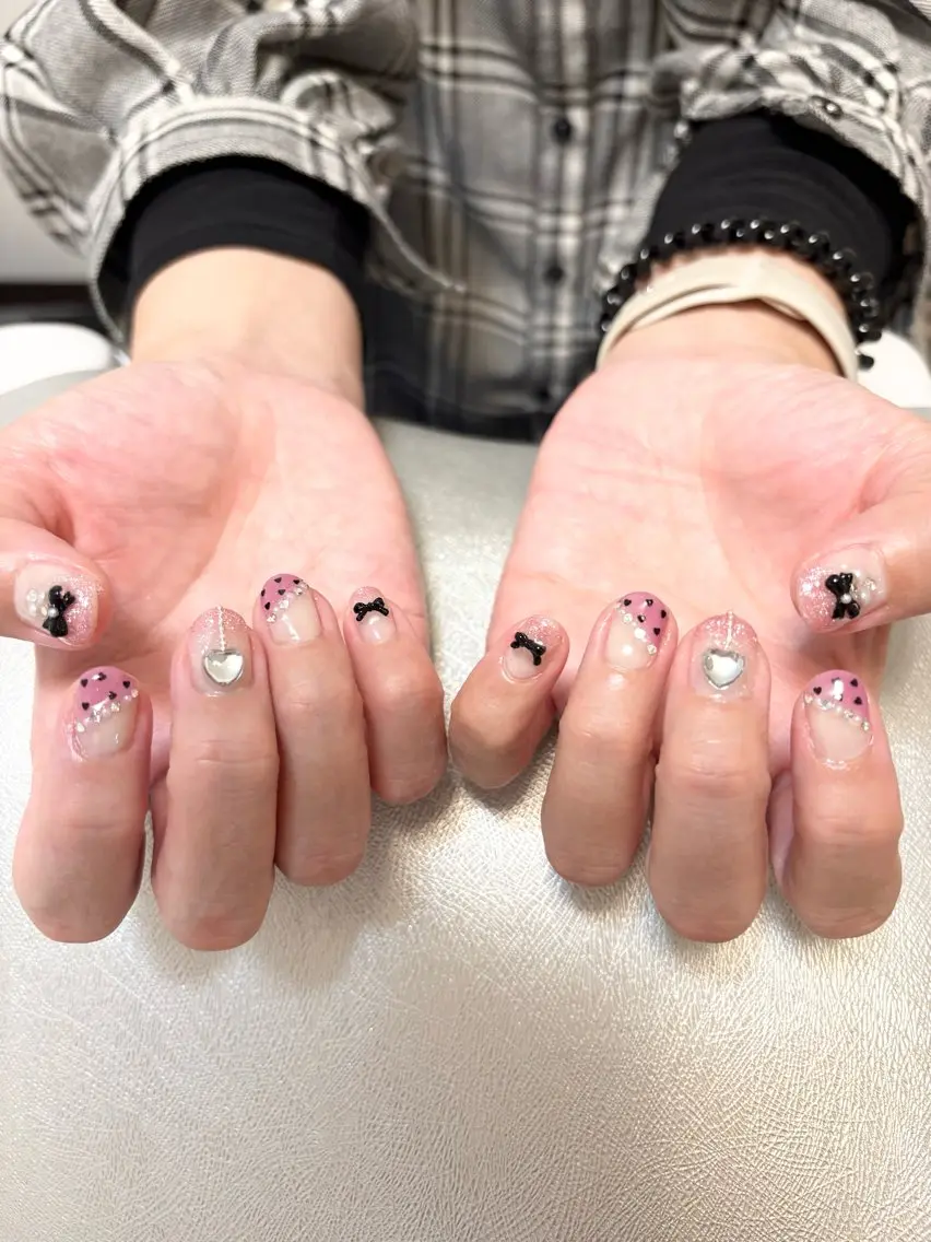 ネイル ドット フレンチネイル グラデーション ハート ラメ(グリッター) ハンドネイル ✨韓国✨nail salonLumieのネイルデザイン