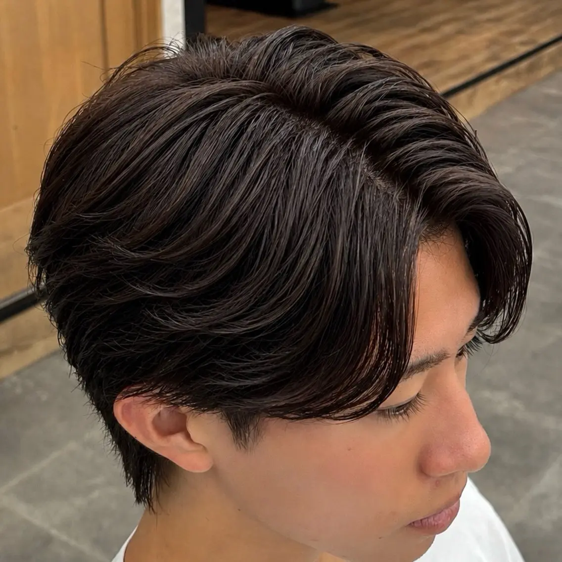 ショート カラー メンズ ブラウンカラー カット ヘアカラー momo🎀毛流れ /ニュアンスのヘアスタイル
