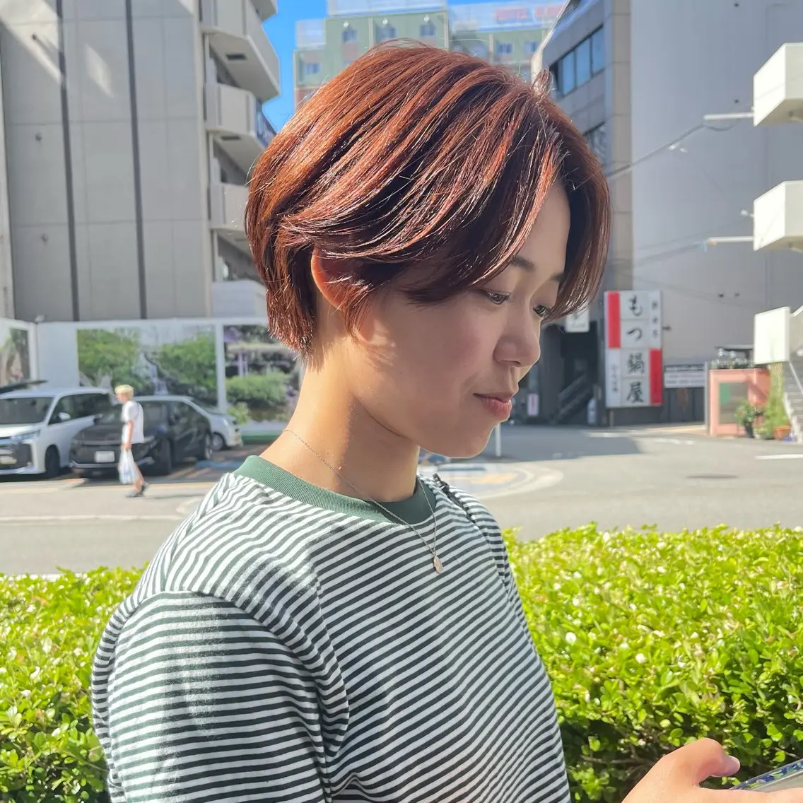 ショート カラー ハイライトカラー ハイライト ヘアカラー 江藤貴基 レイヤー カット【駅徒歩⑥歩】のヘアスタイル
