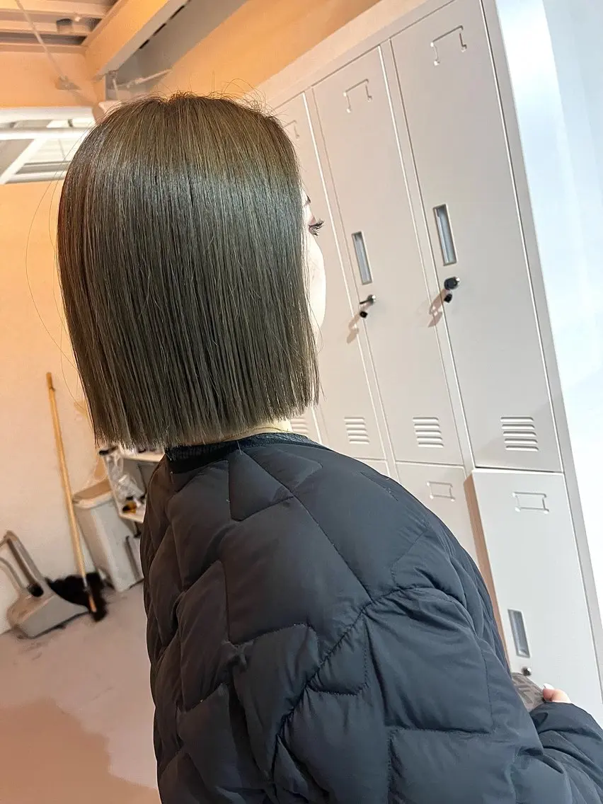 ショート カラー 🦋 韓国hair 🖤 RAMのヘアスタイル