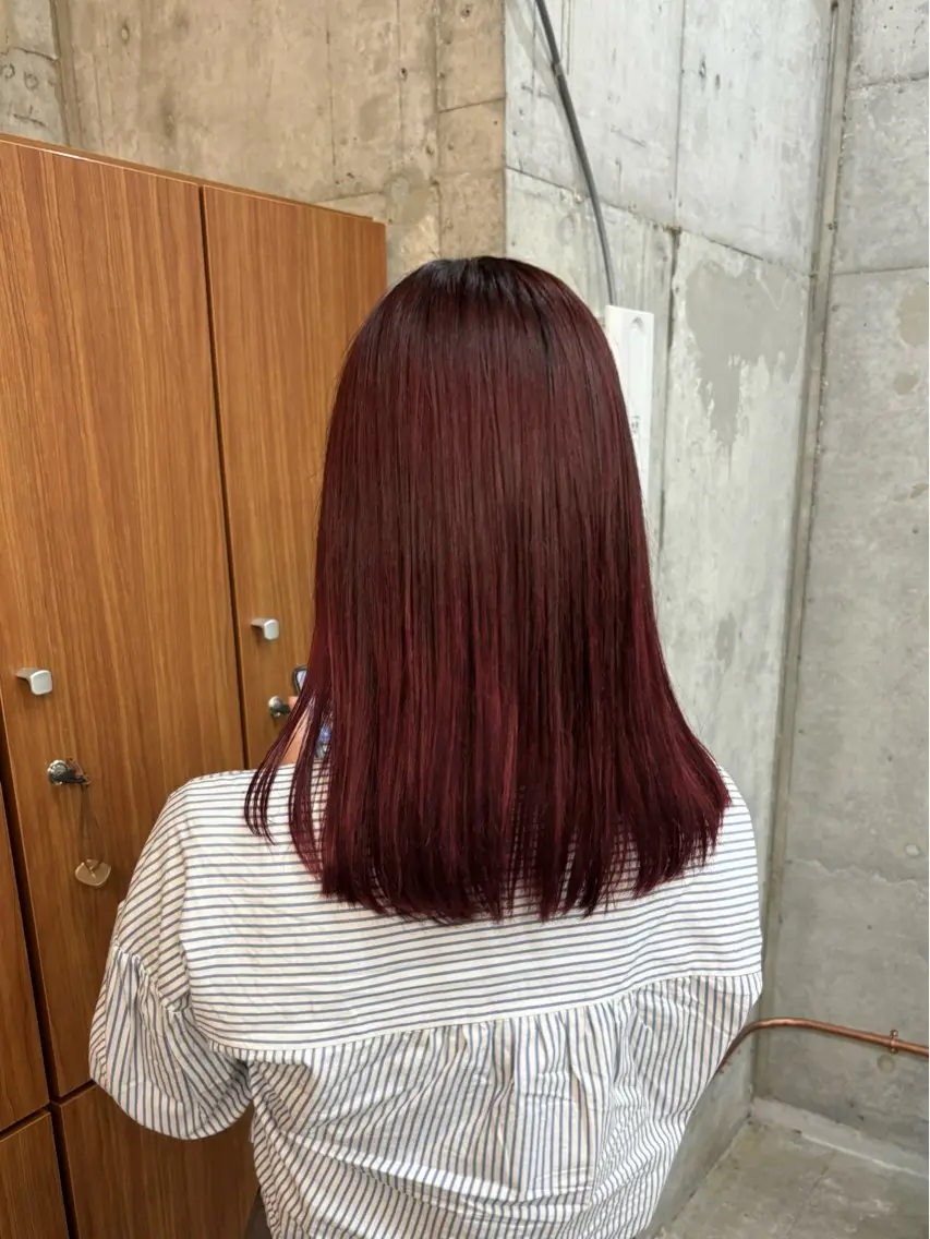 ミディアム カラー ブリーチ ブリーチなしカラー レッドカラー アキホ /カット✁カラーのヘアスタイル