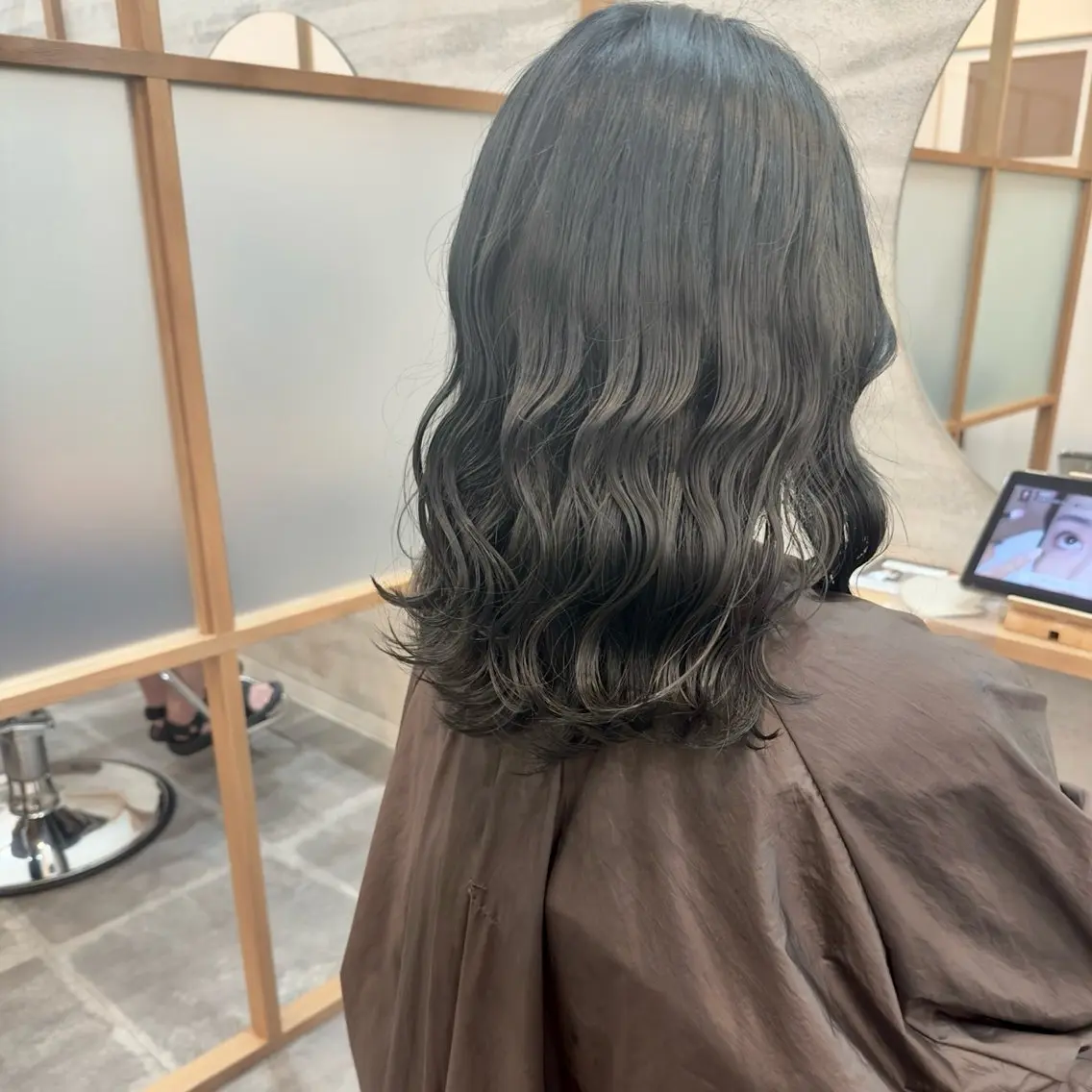 ミディアム カラー カット ヘアカラー トリートメント 美髪形成💎縮毛矯正 顔レイヤー松尾　幸樹のヘアスタイル